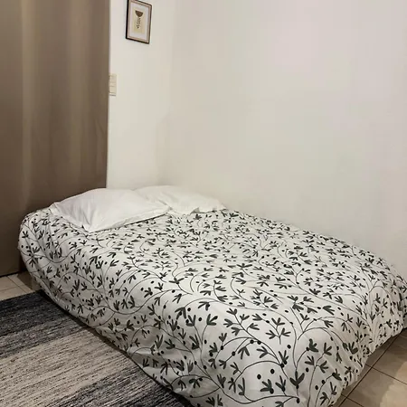 Lägenhet 2 Pieces Bord De