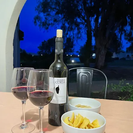 아파트 2 Pieces Bord De Linguizzetta